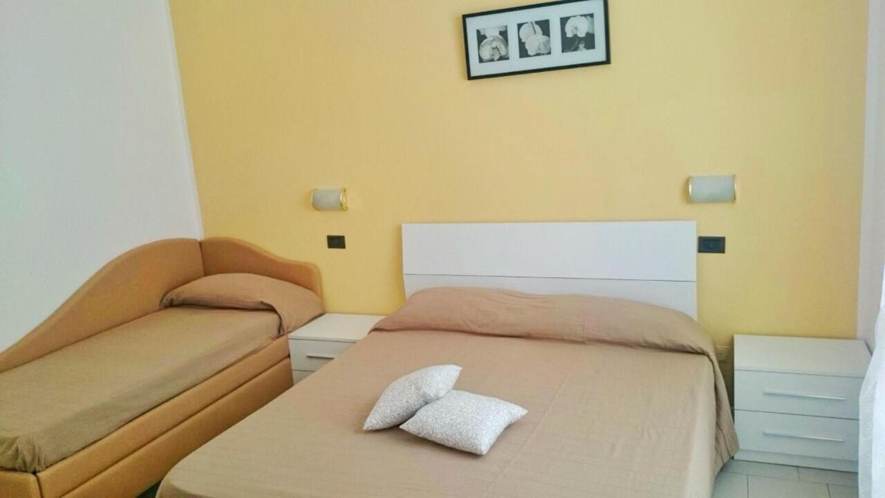 Residence Altea Riccione Exterior foto